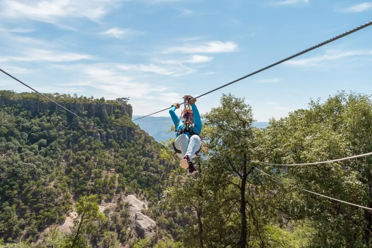 Circuito de 7 Tirolesas - Parque de Aventuras